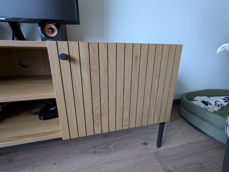 ТВ шкаф цвят дъб Hemdrup Юск