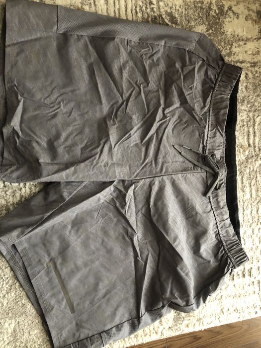 Къси панталони за тичане/шорти XL