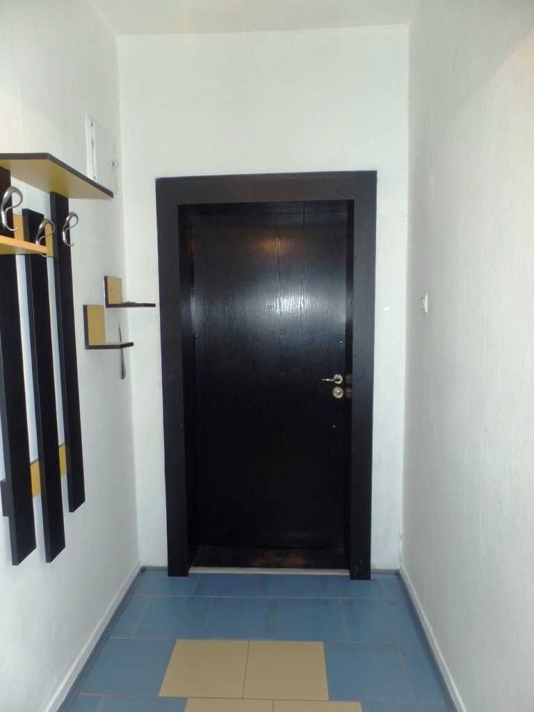 Продава се Двустаен апартамент в Перник, Център - 68 кв.м за 1221 €/кв.м - Снимка #10