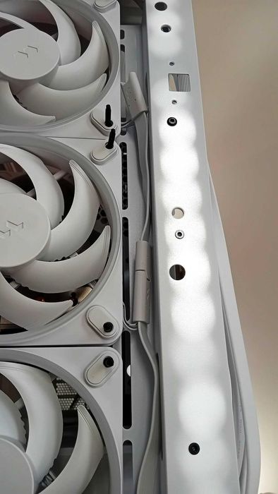 Fractal Momentum 12 rgb white (3бр. комплект)