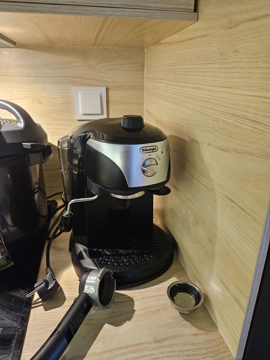 Кафемашина DeLonghi EC221.B