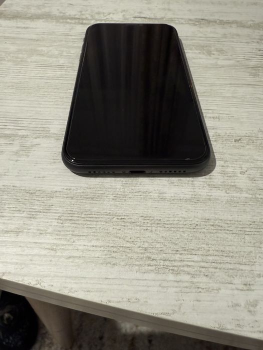 Vand Iphone 11, 128GB