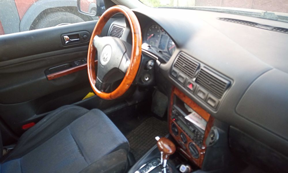 vand Volswagen Golf 2004 cutie de viteza automata