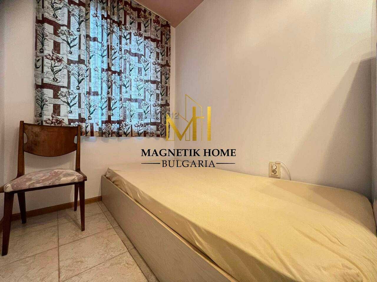 Дава се под наем Едностаен апартамент в Бургас, Изгрев - 52 кв.м за 306 € - Снимка #1