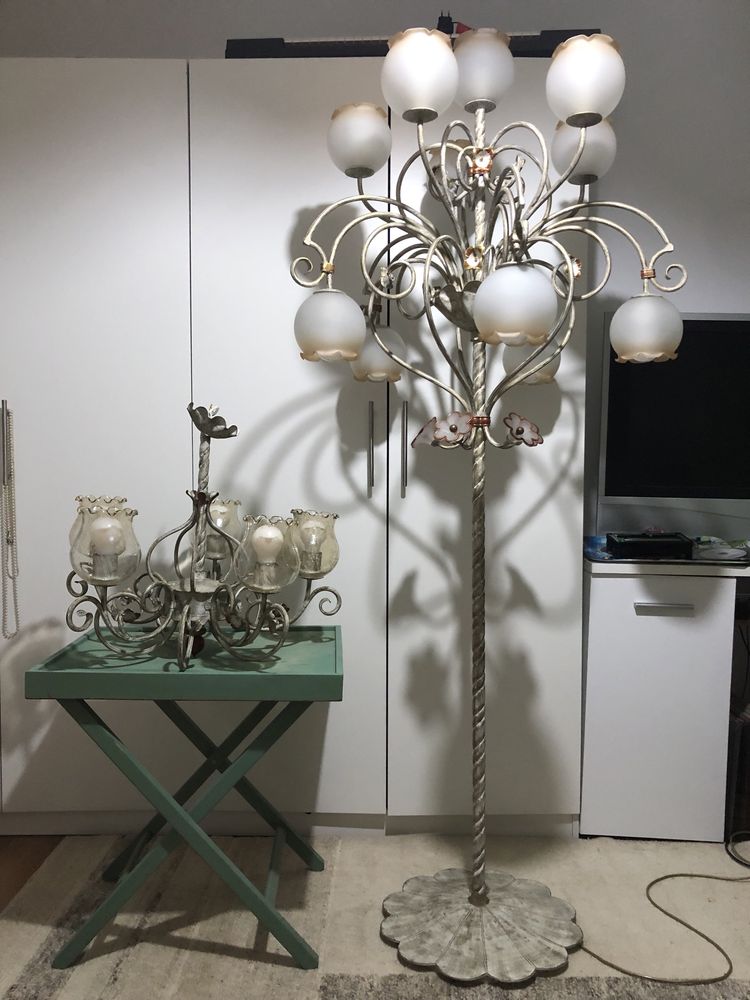 Candelabru și lampa de podea din fier forjat