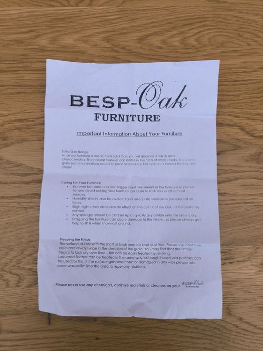 ТВ шкаф от масивен дъб