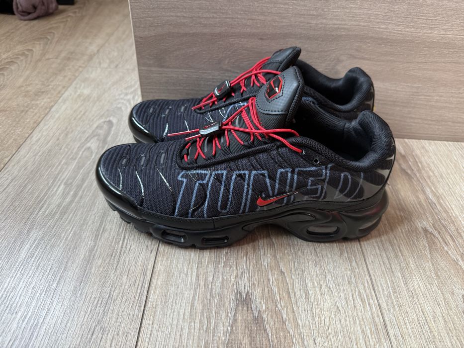 Nike Air Max Plus TN Tuned Air Black Red