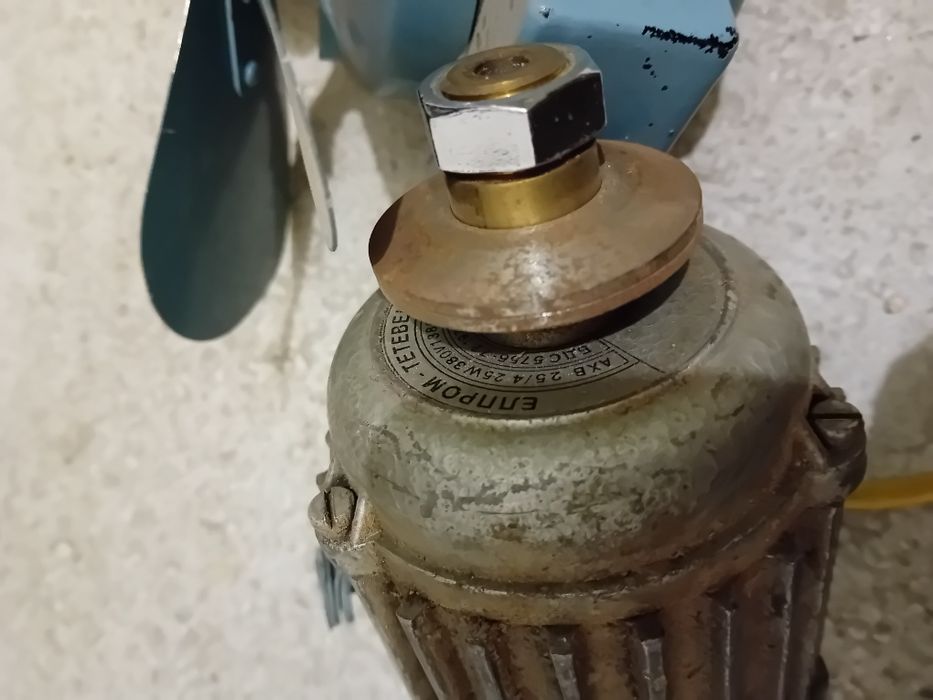 Ел.мотор на който му трябва