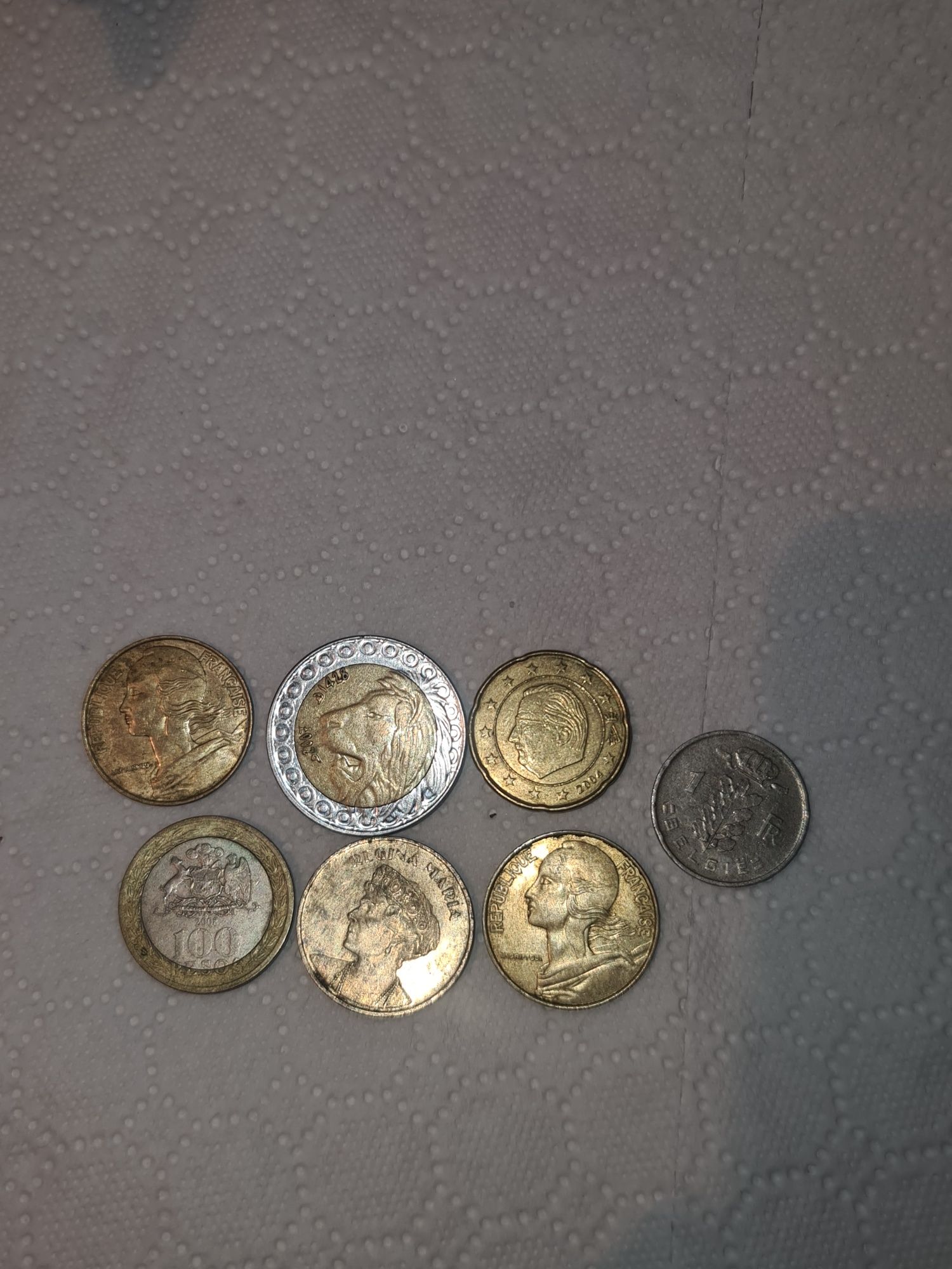 Vând diverse monede vechi