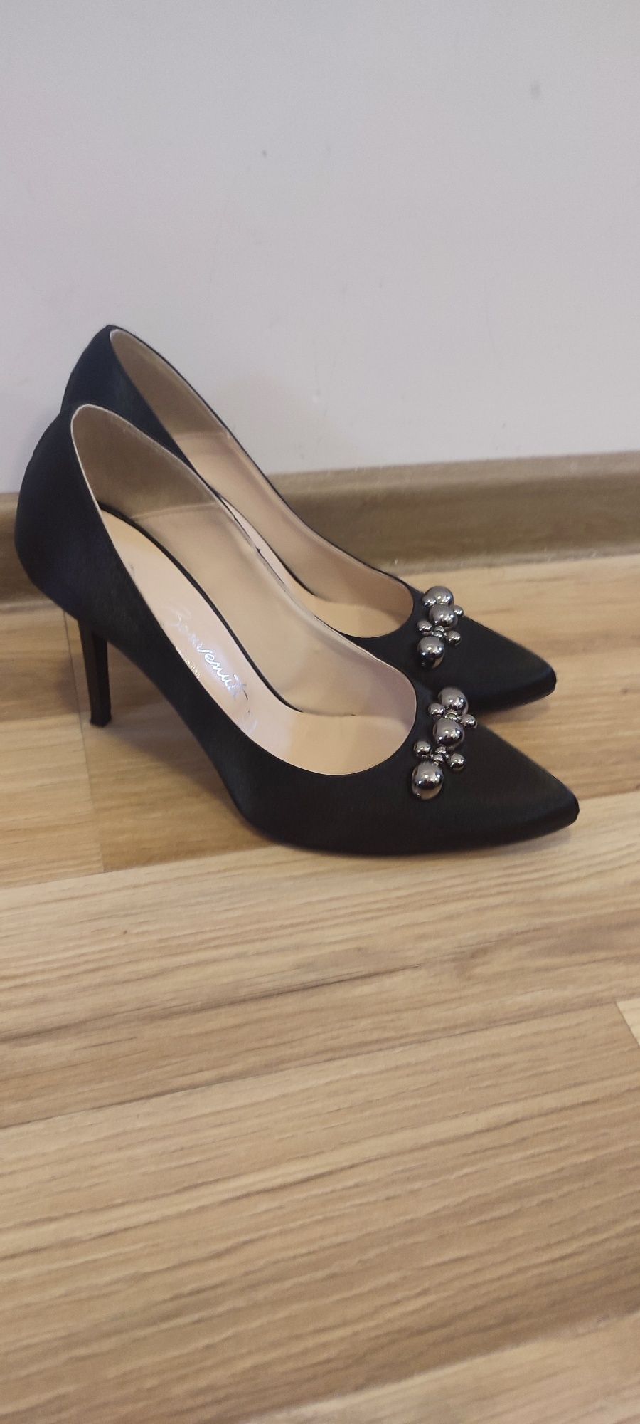 Pantofi Stiletto