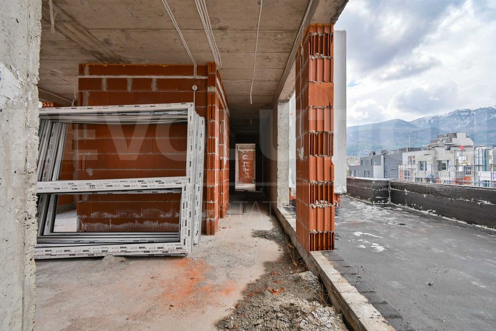 Продава се Тристаен апартамент в София, Малинова долина - 118 кв.м за 2107 €/кв.м - Снимка #8