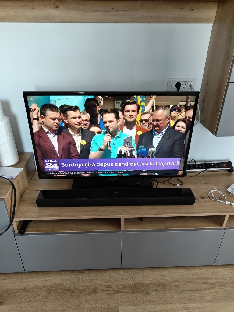 TV Samsung 107cm