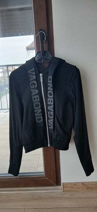 Geaca/fusta ,marca Vagabond