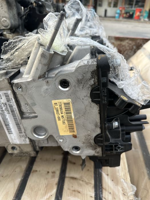 Двигател BMW e60 235 коня