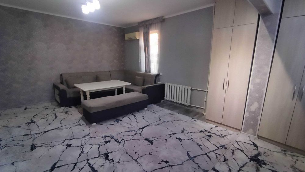 Сотилади — Юнусобод 4, 1 хона