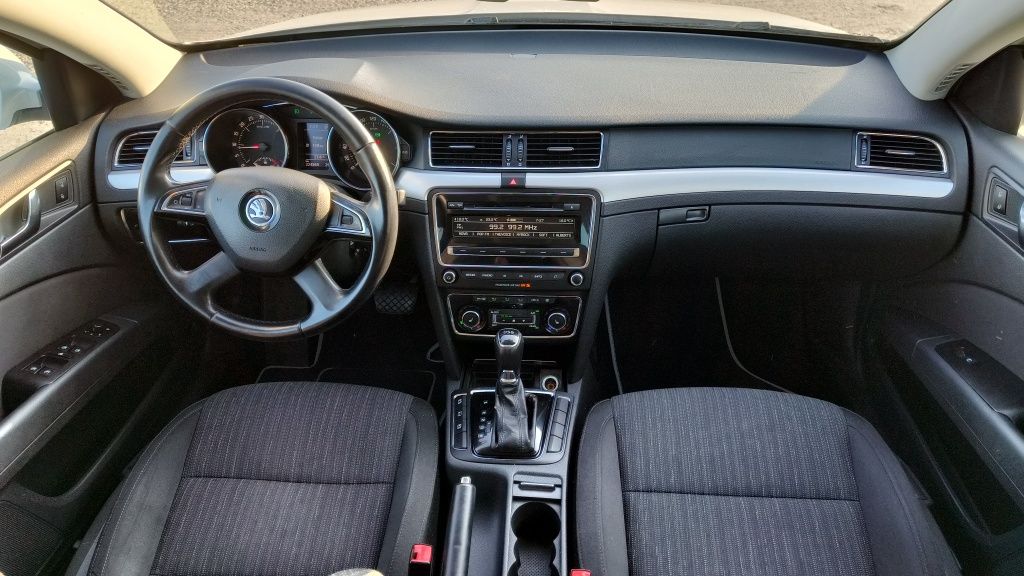 Skoda Superb DSG/2014/2.0diesel//xenon/led