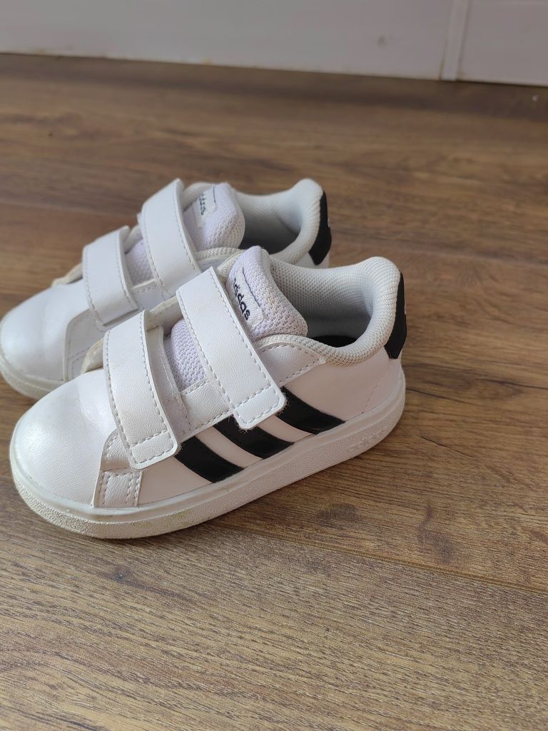 Adidas copii numărul 23