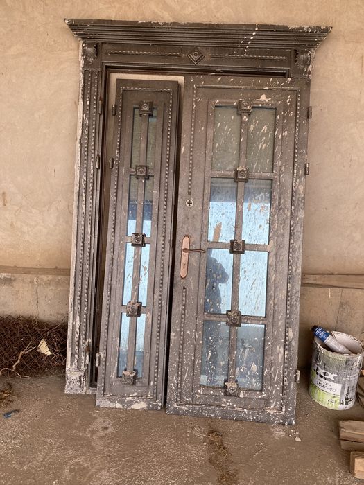 Есік сыртқы двери почти новый