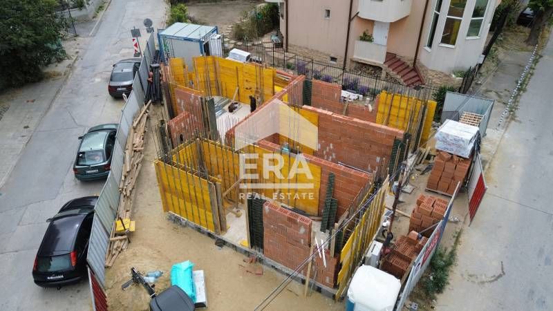 Двустаен, ексклузивен, югозападен апартамент за продажба, със самостоя