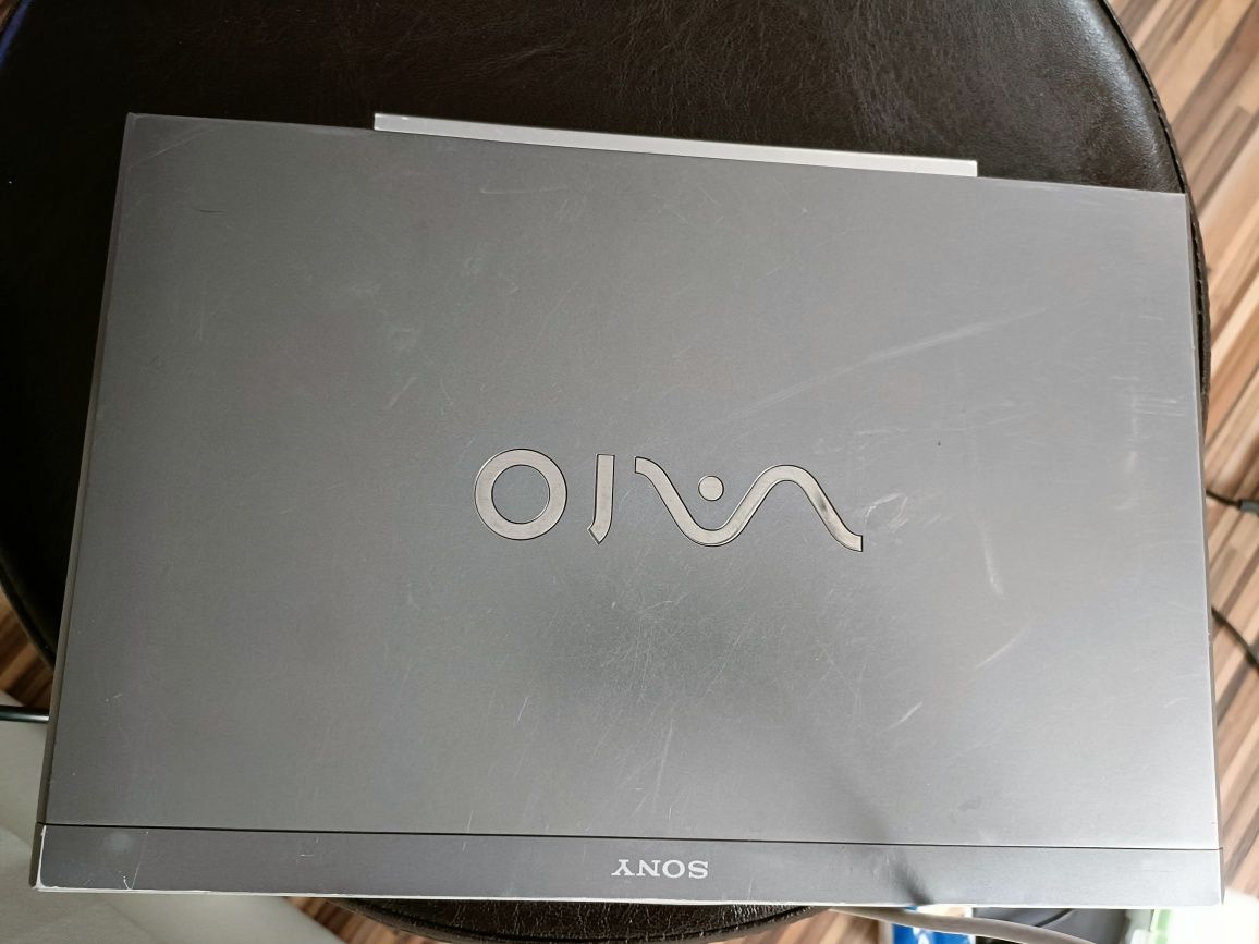 Sony Vaio PGC-41218M 13 inchi (2011) - Core i5-2410M