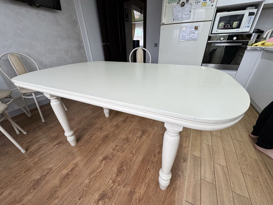 Стол обеденный для кухни