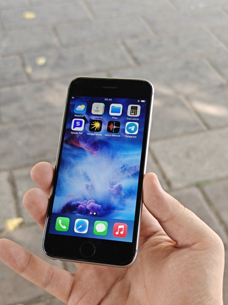 iphone 6s yahshi holatda imeyka otgan sotiladi !