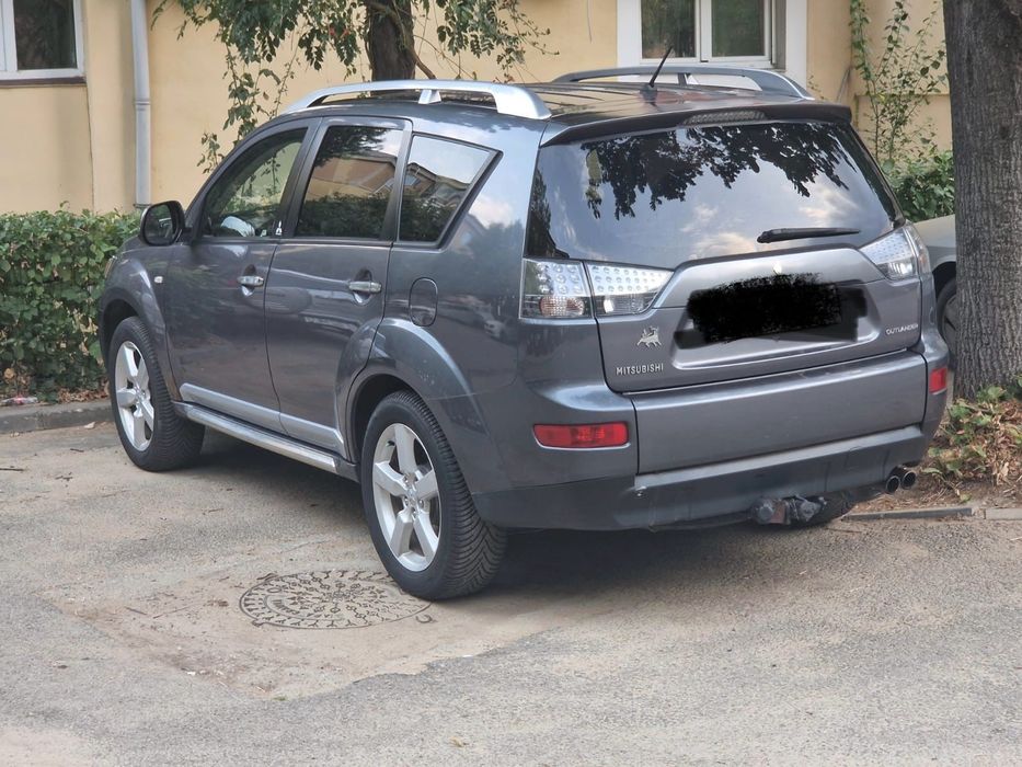 Mitshubishi outlander