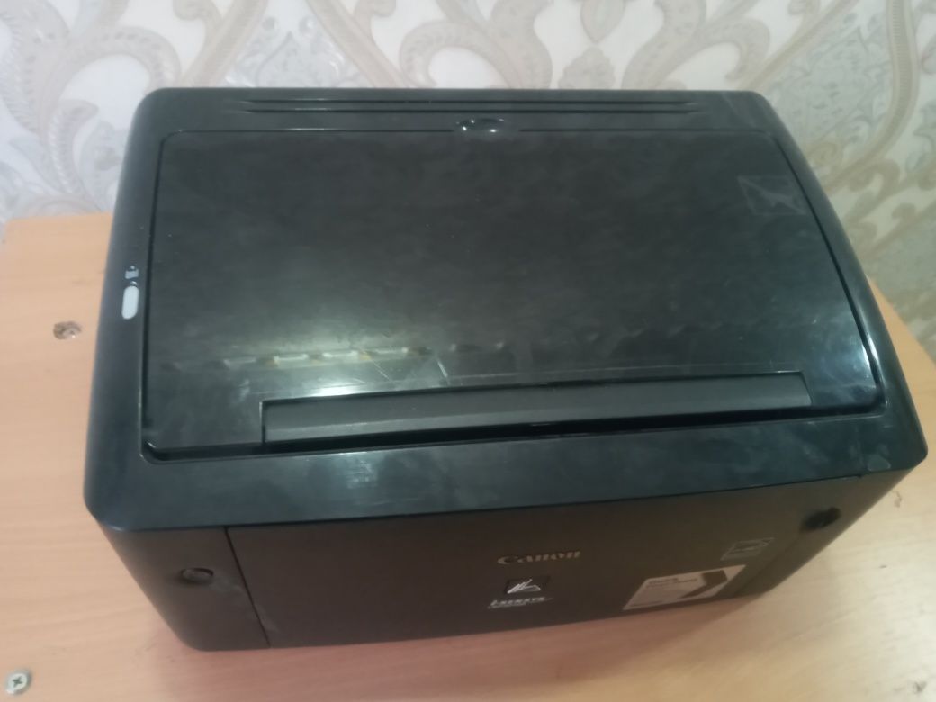 Canon Printer manitor sotiladi