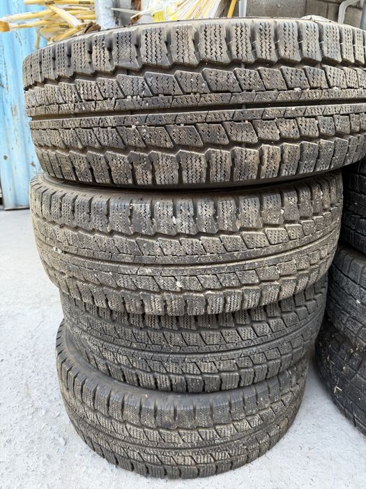 Шина зимний 215/65/16C