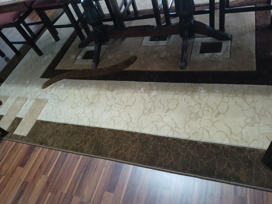 Vând covor folosit!