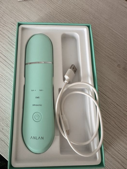 Ультрозвуковой скрабер