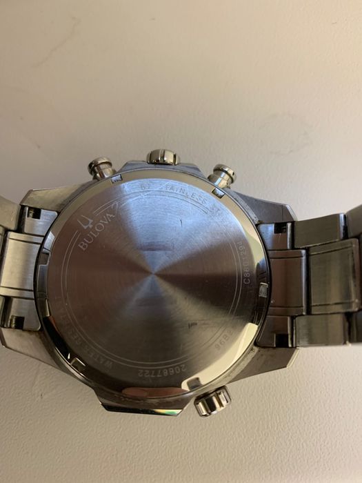 Bulova часовник оригинал