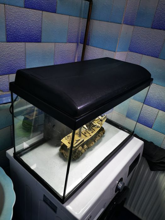 Vand acvariu Aquatlantis 60x30x30cm echipat complet