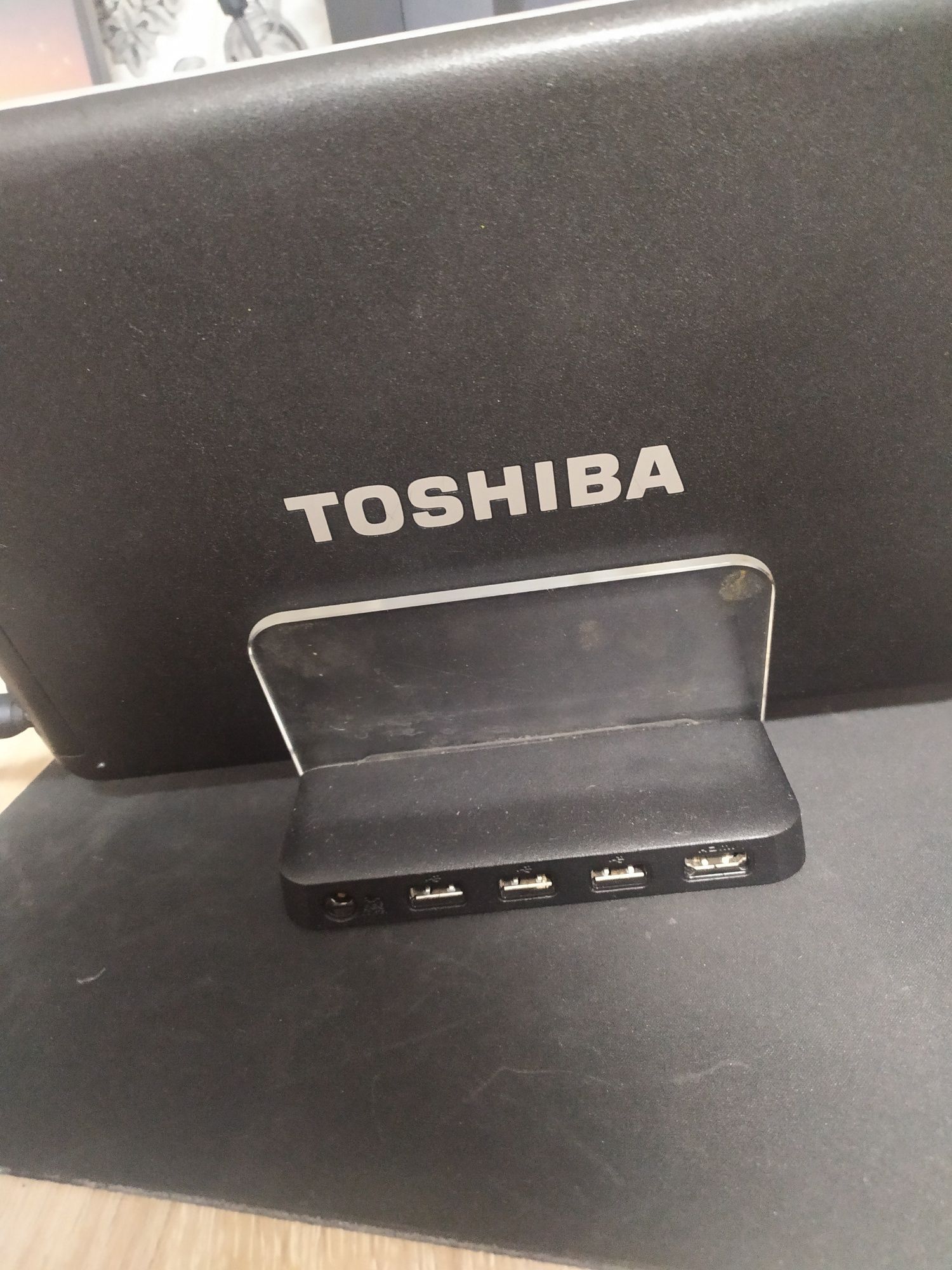 Планшет Toshiba..