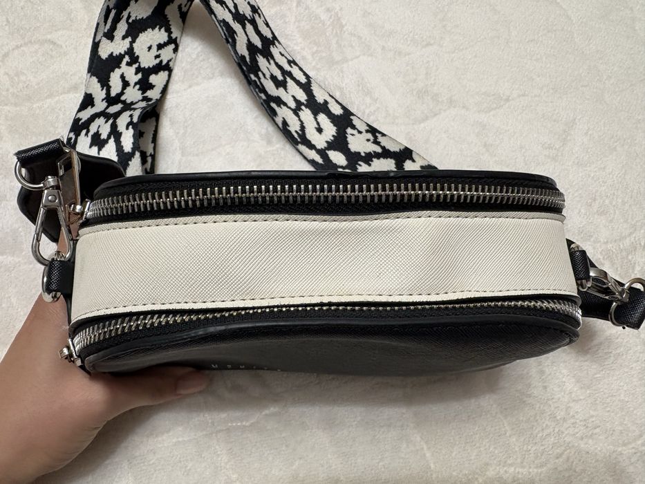 Черна дамска чанта Mohito