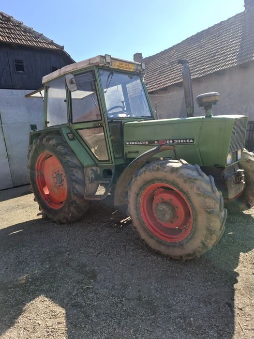 Vând tractor Fendt 308