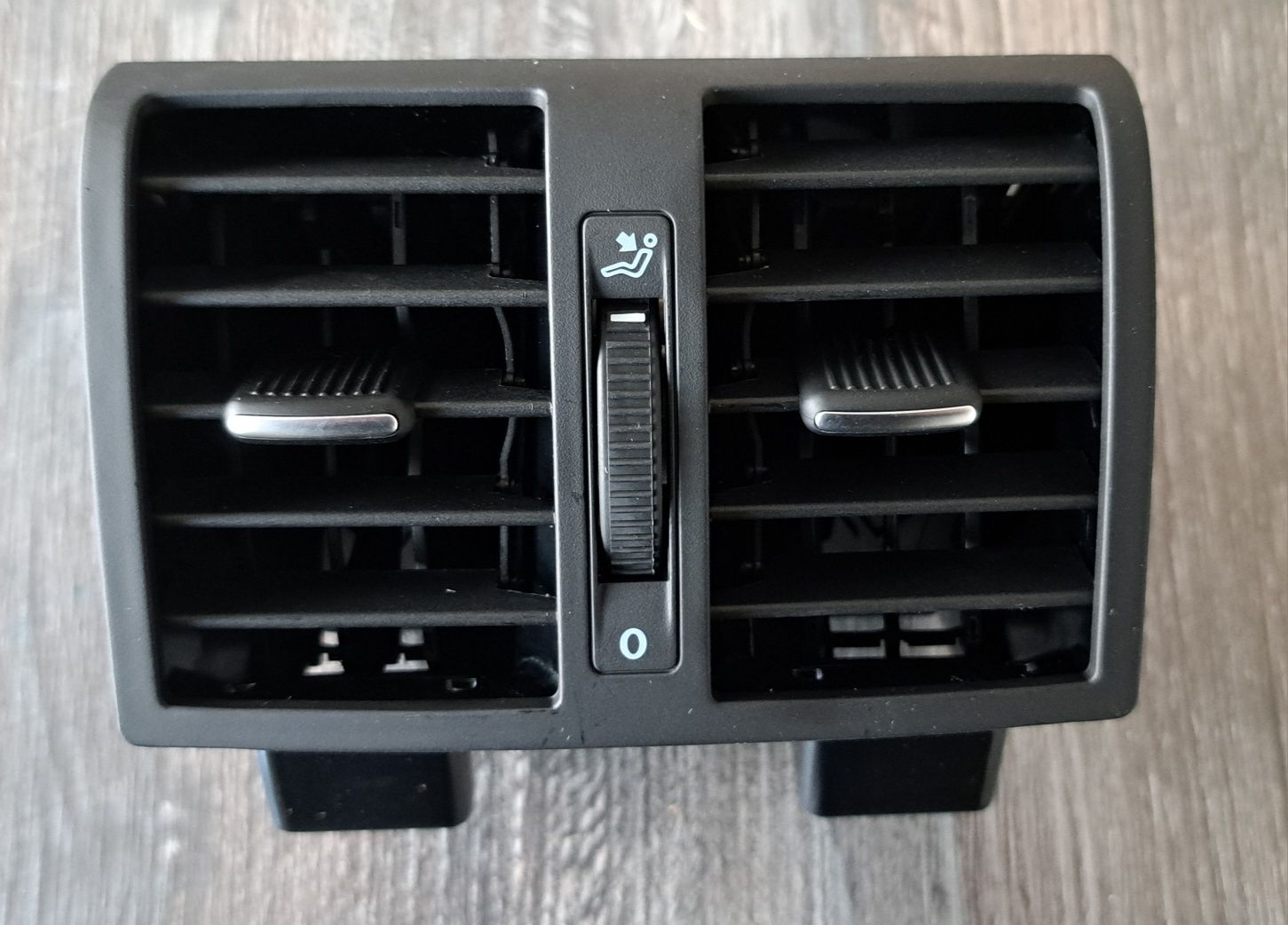 Grila Ventilatie Caddy Aerisire Touran Grilă Ventilare Nouă  ÎN OFERTĂ