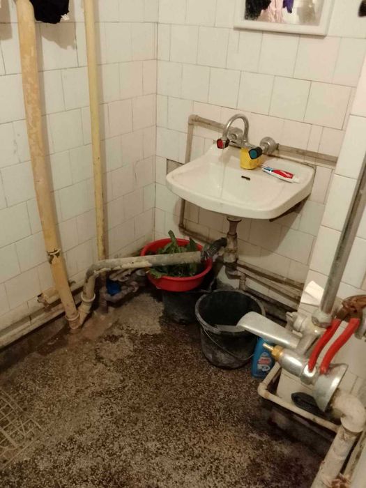 Продава се Тристаен апартамент в Симеоновград - 75 кв.м за 184 €/кв.м - Снимка #3