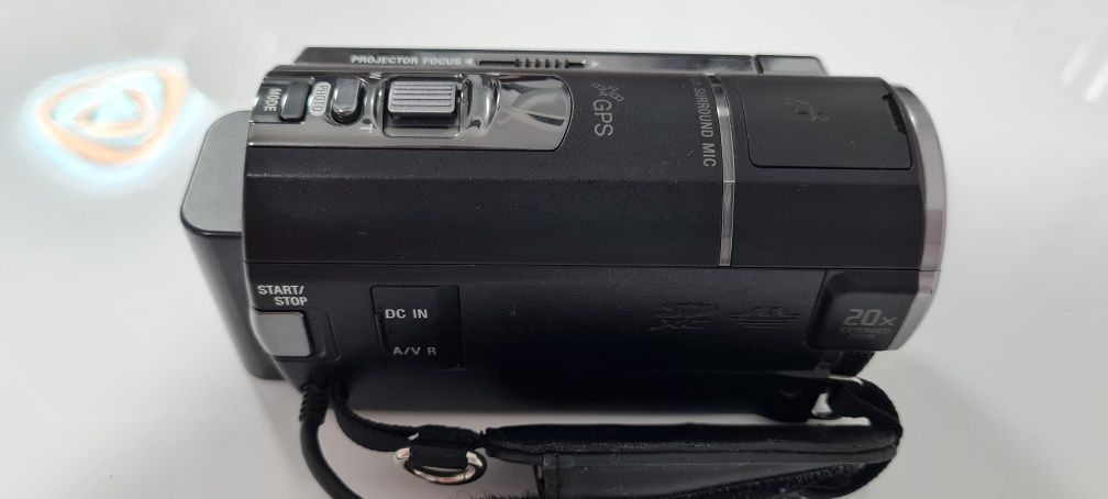 Cameră Sony HDR PJ590