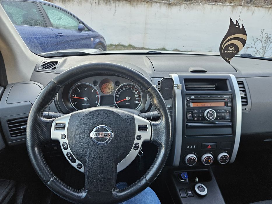 Vand Nissan X-trail 2008 2.0 dci Automat 4*4 150 cp