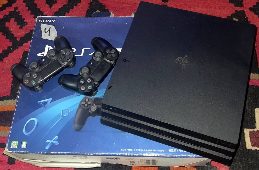 Playstation 4 PRO 1 TB