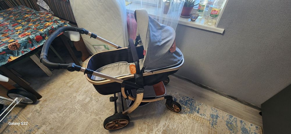 Продам коляску не дорого