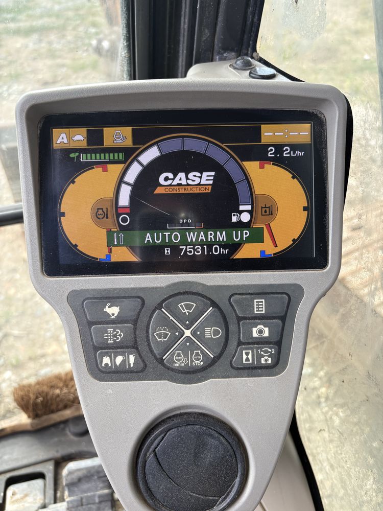 Excavator pe sinile Case 22 tone cu 4 cupe