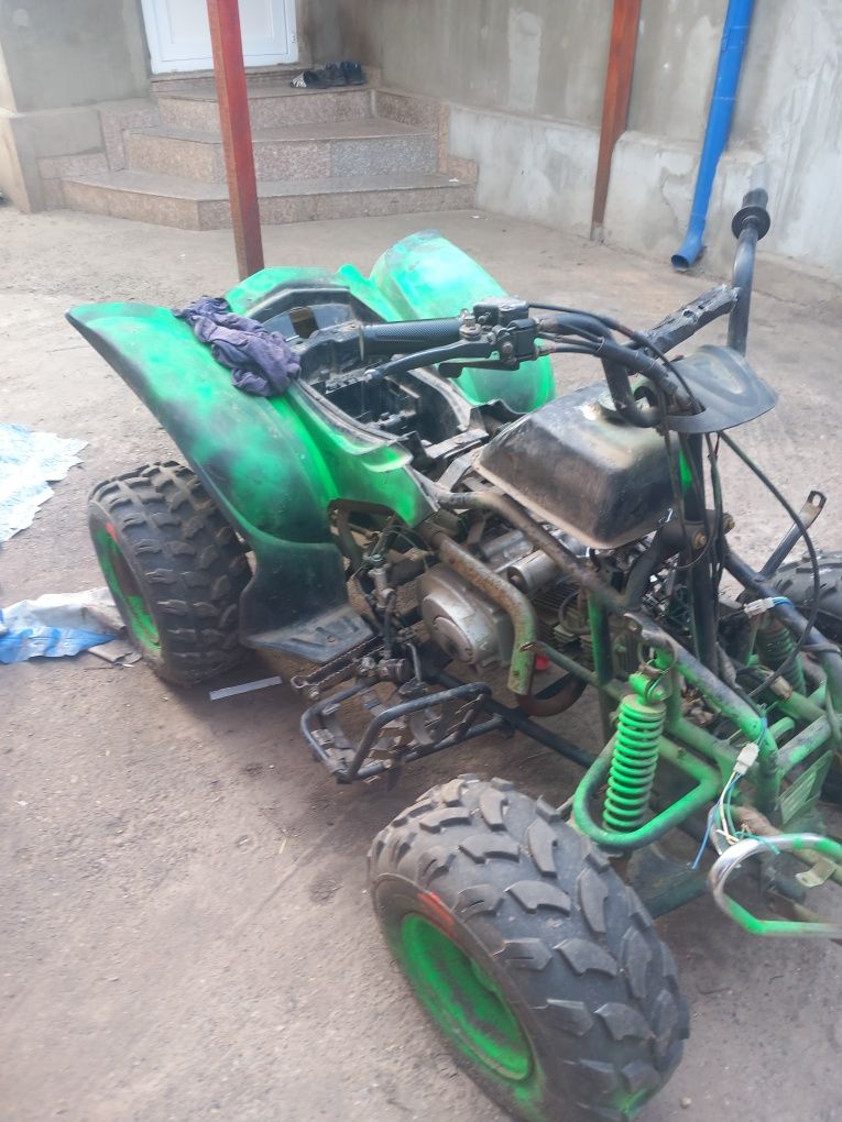 vând atv 125cc i trebuie instalaţia electrucă schimbată și merge