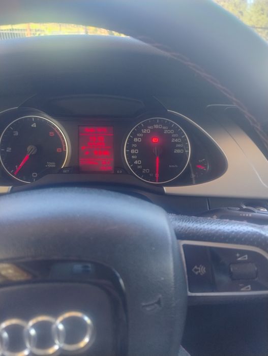 Vând audi A4 b8 20