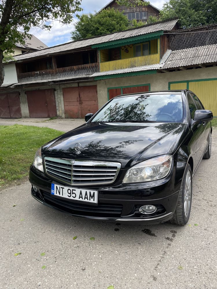 Mercedes-Benz C220