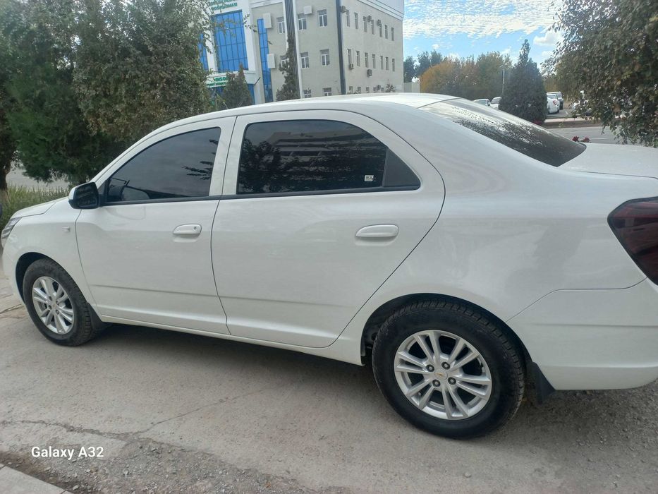 Cobalt sotiladi 2024 yil 46ming yurgan. Tanirofka 7 oy 90 talik metan