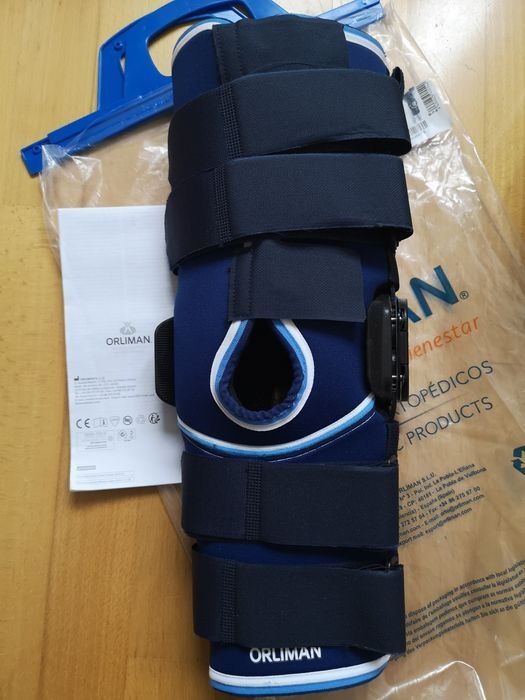 Orteza de genunchi ( genunchiera atela de imobilizare a genuchiului)