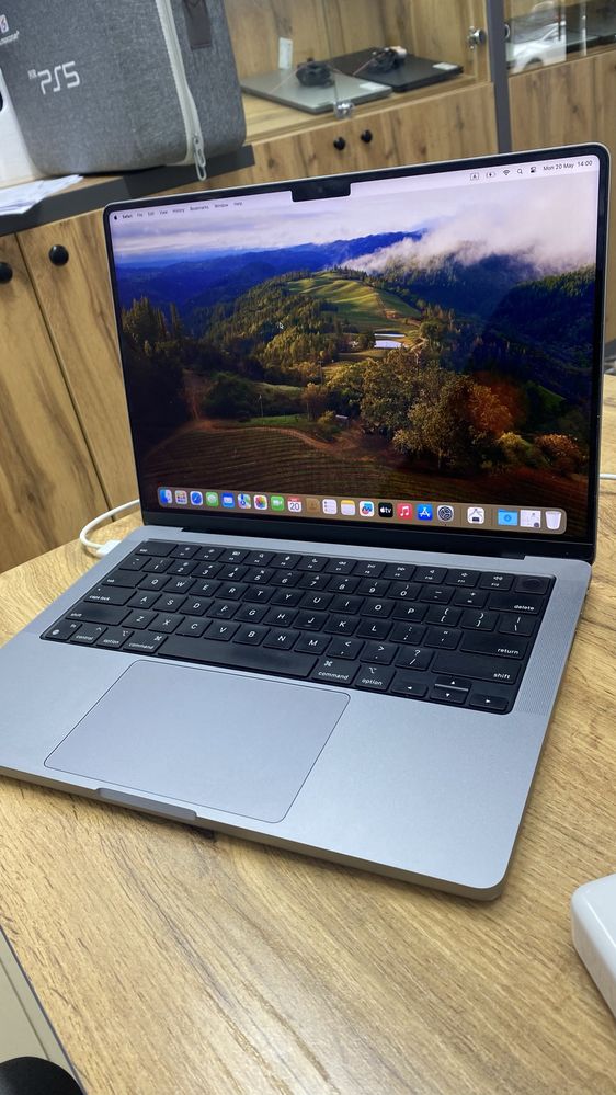 Ноутбук apple macbook pro #02