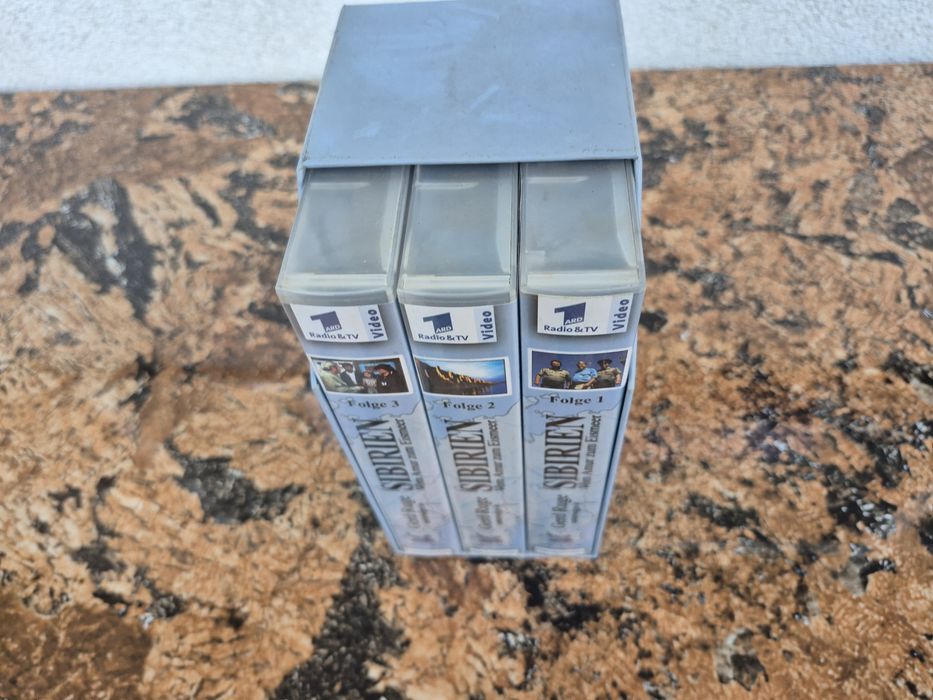 Vând 3 casete video VHS originale ,colectie filme Documentare Siberia